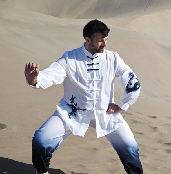 Naxo de la Encina, instructor de Dragon Taiji Academy